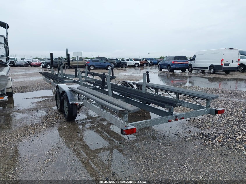 2008 Trailer Trailer VIN 4TM13NW278B001064 IAAI salvage auction — SIDE, Original (Texas), sold $25 on 2026-07-29 (photo 3)
