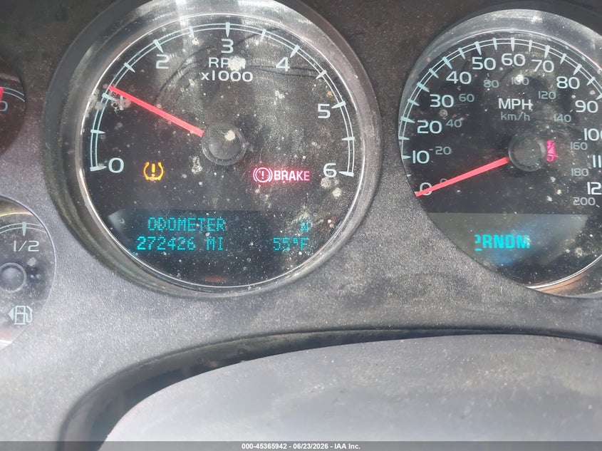 2011 Chevrolet Suburban 1500 VIN 1GNSCJE04BR112546 IAAI salvage auction — RIGHT FRONT, Original (Texas), sold $1,200 on 2026-07-08 (photo 7)