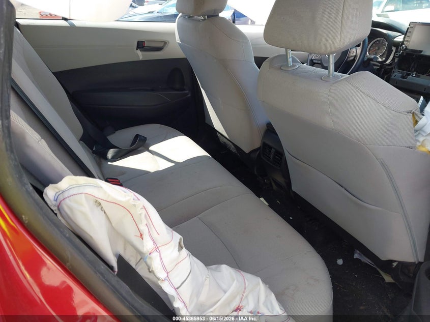 2022 Toyota Corolla cross VIN 7MUCAAAG2NV012639 IAAI salvage auction — RIGHT SIDE, Salvage (Virginia), sold $4,350 on 2026-07-10 (photo 8)