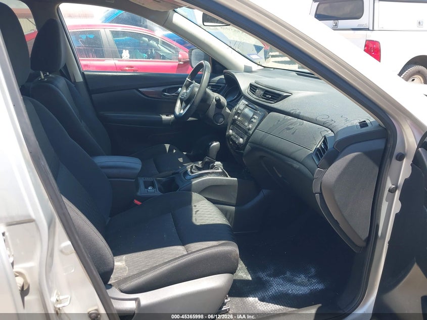 2017 Nissan Rogue VIN KNMAT2MT2HP611470 IAAI salvage auction — FRONT & REAR, Original (Texas), sold $1,850 on 2026-07-29 (photo 5)