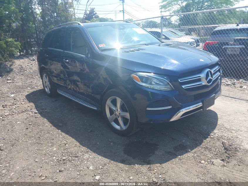 2017 Mercedes-benz VIN 4JGDA5HB7HA847424 IAAI salvage auction — SIDE, Salvage (Rhode Island), sold $6,600 on 2026-07-25 (photo 1)