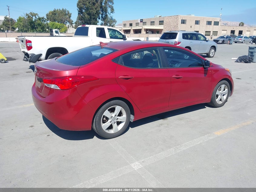 2012 Hyundai Elantra VIN KMHDH4AE8CU435403 IAAI salvage auction — LEFT SIDE, Salvage Title, sold $25 on 2026-07-29 (photo 4)