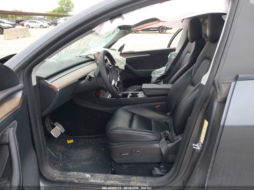 2022 Tesla Model y VIN 7SAYGDEF4NF540644 IAAI salvage auction — SIDE, Salvage Title, sold $2,700 on 2026-08-19 (photo 5)