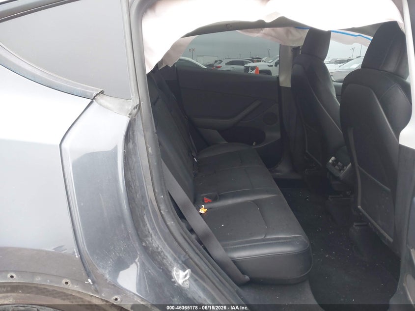 2022 Tesla Model y VIN 7SAYGDEF4NF540644 IAAI salvage auction — SIDE, Salvage Title, sold $2,700 on 2026-08-19 (photo 8)