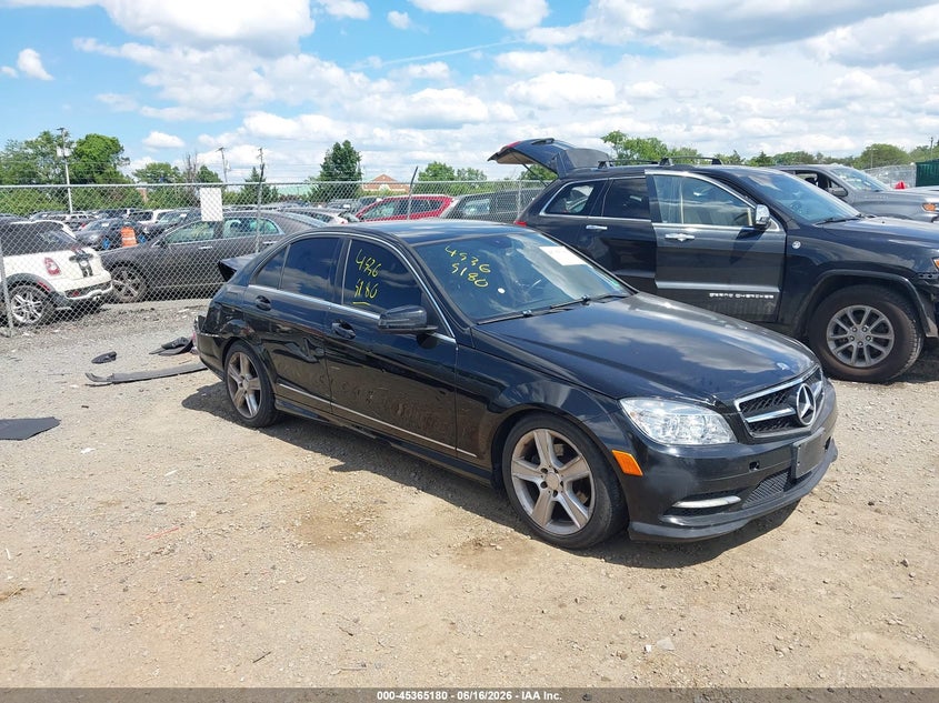2011 Mercedes-benz C-klasse VIN WDDGF8BB3BR186521 IAAI salvage auction — REAR END, Clear (Virginia), sold $625 on 2026-07-28 (photo 1)