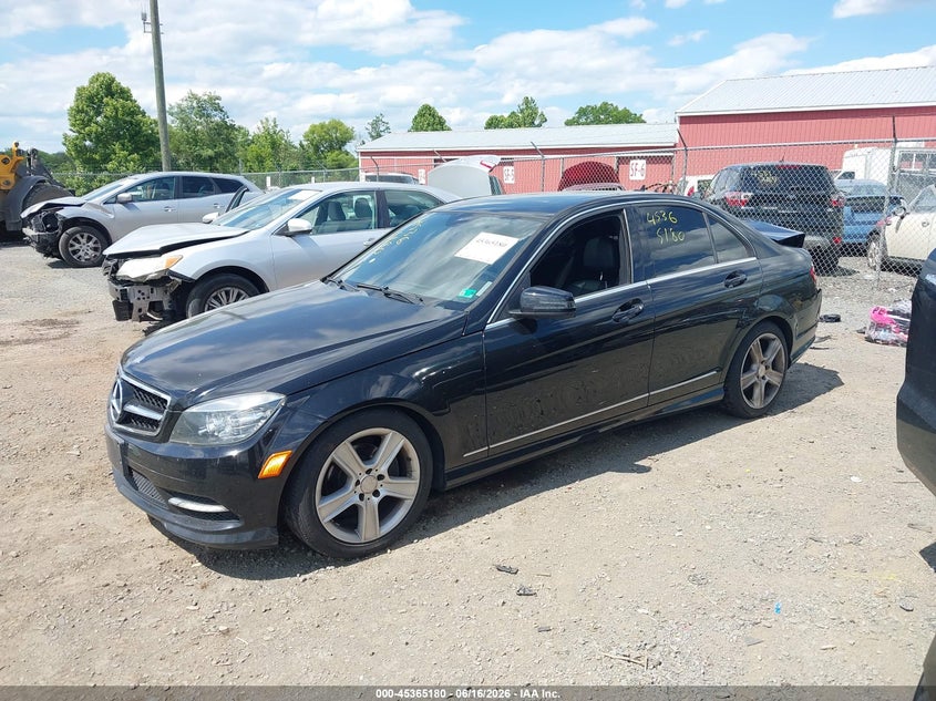 2011 Mercedes-benz C-klasse VIN WDDGF8BB3BR186521 IAAI salvage auction — REAR END, Clear (Virginia), sold $625 on 2026-07-28 (photo 2)
