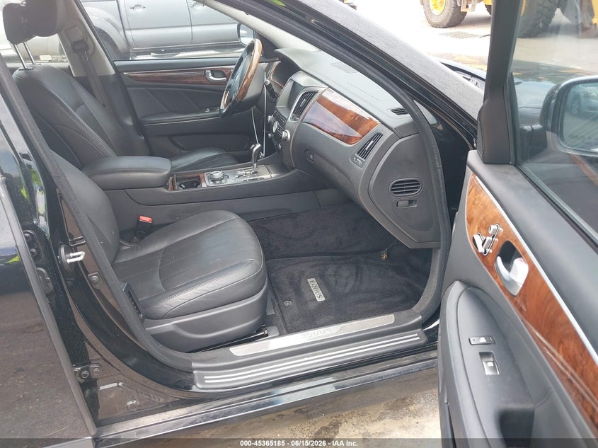2013 Hyundai Equus VIN KMHGH4JH7DU064646 IAAI salvage auction — REAR END, Salvage (Tennessee), sold $1,400 on 2026-07-09 (photo 5)