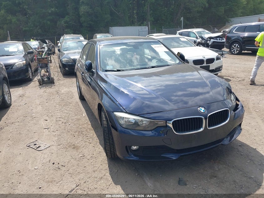 2013 BMW VIN WBA3B5G5XDNS01707 IAAI salvage auction — LEFT FRONT, Clear (Massachusetts), sold $575 on 2026-07-14 (photo 1)