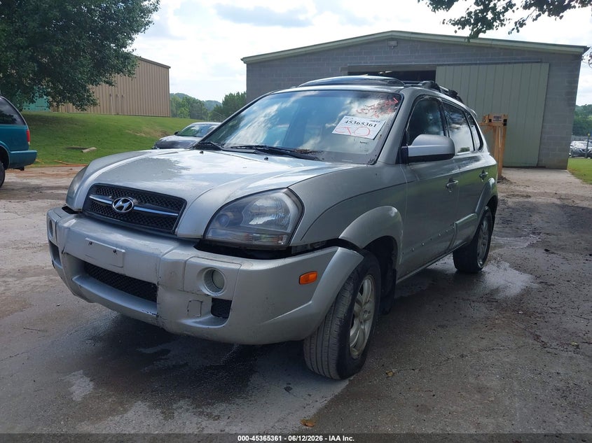 2008 Hyundai Tucson VIN KM8JN12D38U865251 IAAI salvage auction — NORMAL WEAR, Clear (Tennessee), sold $175 on 2026-07-29 (photo 2)