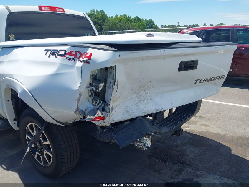 2015 Toyota Tundra VIN 5TFHW5F17FX428484 IAAI salvage auction — REAR END, Salvage (North Carolina), sold $8,400 on 2026-07-30 (photo 6)