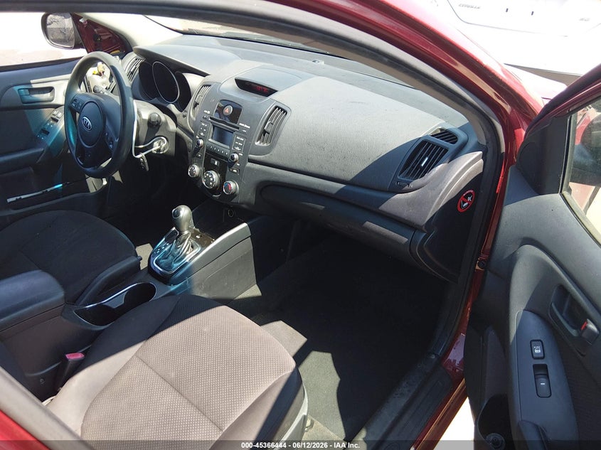 2011 Kia Forte VIN KNAFU5A22B5336831 IAAI salvage auction — SIDE, Salvage (North Carolina), sold $25 on 2026-07-29 (photo 5)
