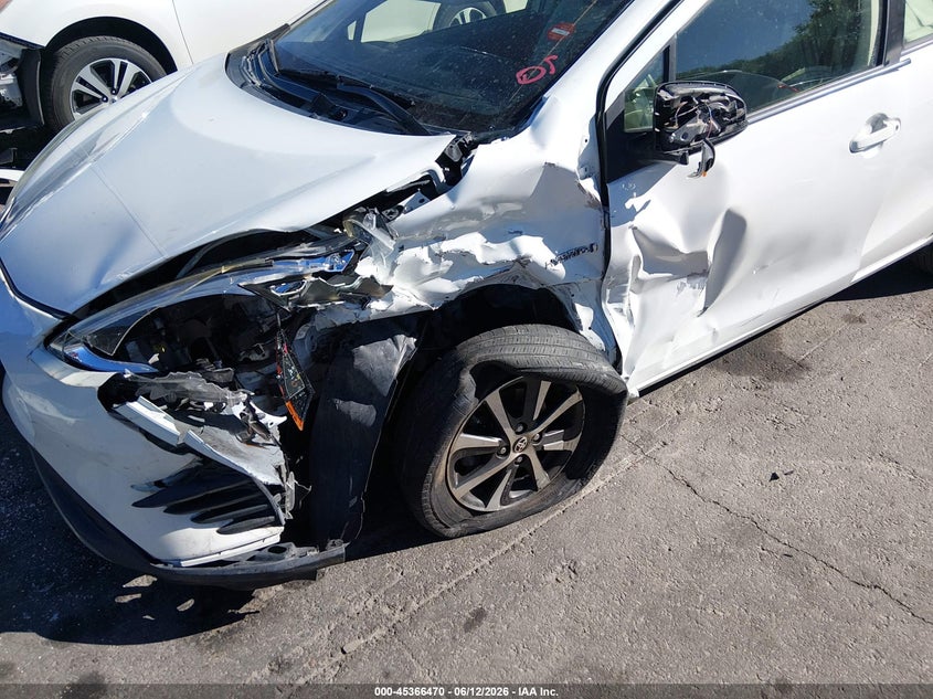 2018 Toyota Prius c VIN JTDKDTB3XJ1620002 IAAI salvage auction — FRONT END, Salvage Title, sold $1,550 on 2026-07-30 (photo 6)