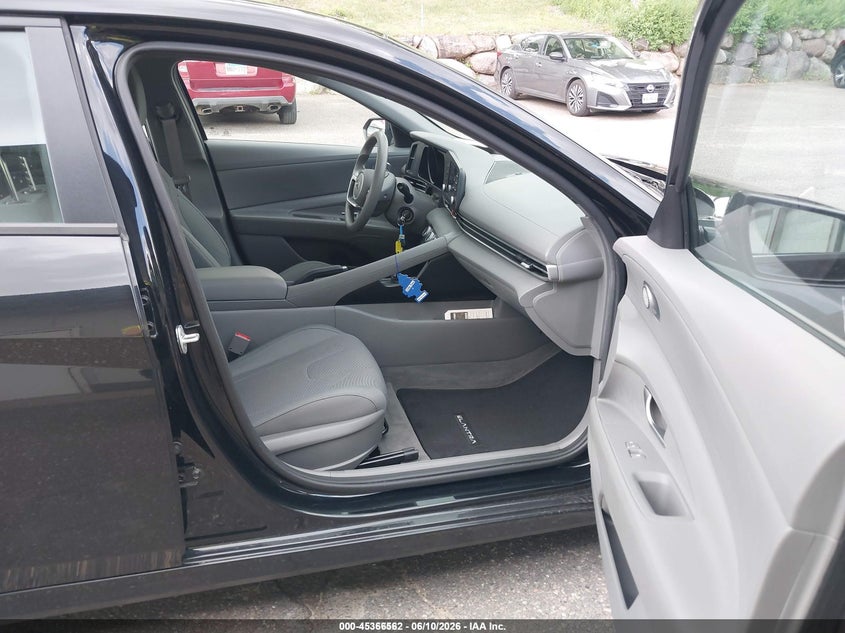 2021 Hyundai Elantra VIN 5NPLL4AG4MH049539 IAAI salvage auction — NORMAL WEAR, Sf97 (Minnesota), sold $7,550 on 2026-07-14 (photo 5)