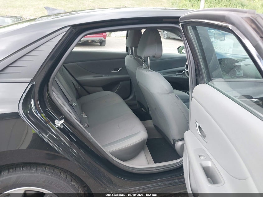 2021 Hyundai Elantra VIN 5NPLL4AG4MH049539 IAAI salvage auction — NORMAL WEAR, Sf97 (Minnesota), sold $7,550 on 2026-07-14 (photo 8)