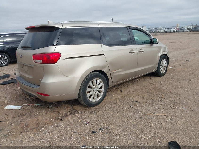 2015 Kia SEDONA VIN KNDMC5C10F6020958 IAAI salvage auction — ENGINE BURN, Salvage (Texas), sold $575 on 2026-07-06 (photo 4)