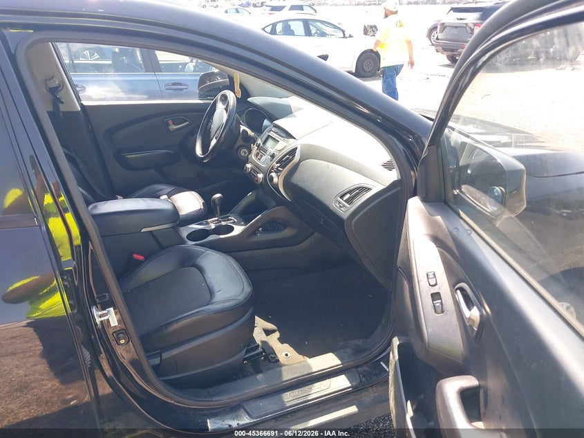 2011 Hyundai Tucson VIN KM8JU3AC3BU128274 IAAI salvage auction — NORMAL WEAR, Clear (Delaware), sold $1,400 on 2026-07-13 (photo 5)
