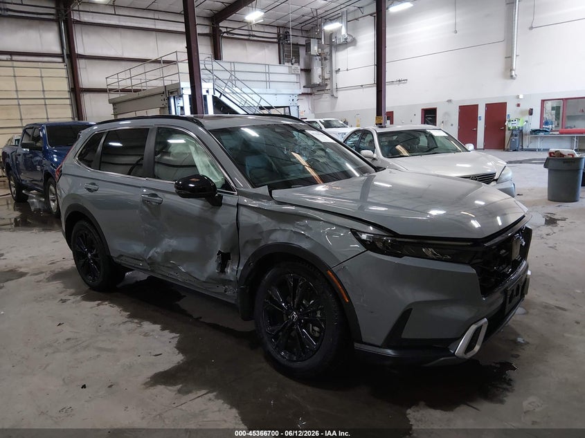 2024 Honda Cr-v VIN 7FARS6H97RE075773 IAAI salvage auction — RIGHT FRONT, Salvage (Oregon), sold $12,700 on 2026-07-31 (photo 1)