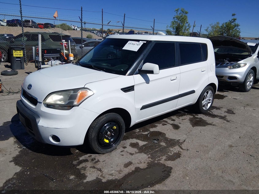 2010 Kia Soul VIN KNDJT2A28A7038317 IAAI salvage auction — NORMAL WEAR, Clear (New Mexico), sold $400 on 2026-07-29 (photo 2)