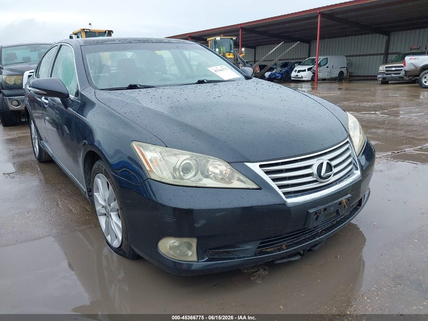 2010 Lexus Es 350 VIN JTHBK1EG5A2344538 IAAI salvage auction — REAR END, Salvage (Texas), sold $1,100 on 2026-07-21 (photo 1)
