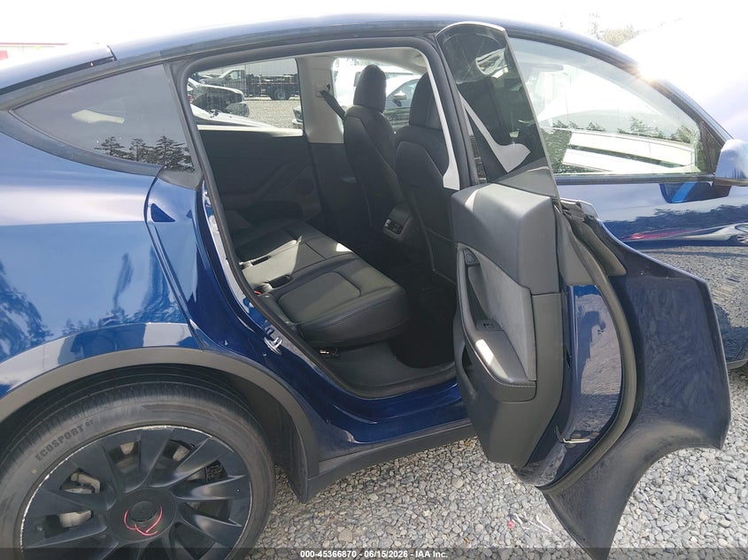 2022 Tesla Model y VIN 7SAYGDEE2NF558941 IAAI salvage auction — FRONT & REAR, Bill Of Sale (Washington), sold $11,950 on 2026-07-08 (photo 8)