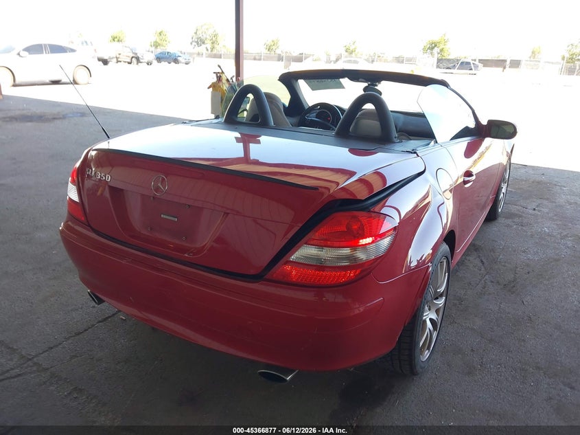 2006 Mercedes-benz Slk-class VIN WDBWK56F76F082729 IAAI salvage auction — REAR END, Salvage (California), sold $1,800 on 2026-07-09 (photo 4)