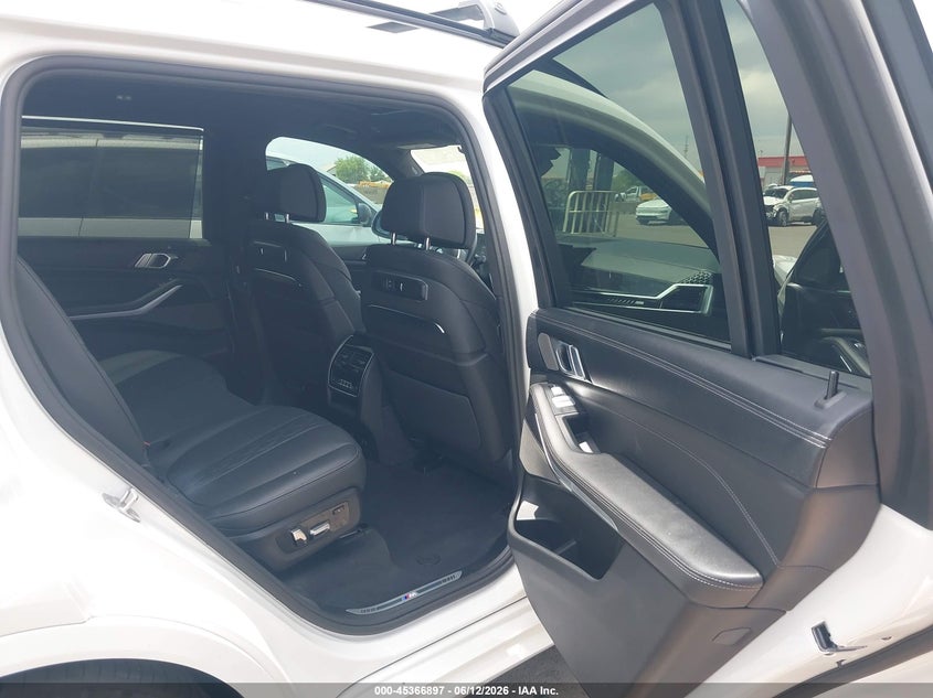 2025 BMW X7 VIN 5UX33EM00S9X88674 IAAI salvage auction — LEFT FRONT, Salvage (Arizona), sold $30,250 on 2026-07-21 (photo 8)