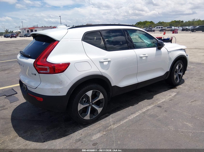 2026 Volvo Xc40 VIN YV4L12UC9T2741781 IAAI salvage auction — FRONT END, Rebuildable (Florida), sold $12,900 on 2026-07-30 (photo 4)