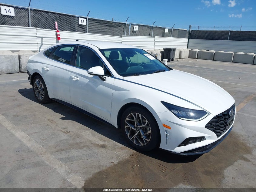 2022 Hyundai Sonata VIN KMHL64JA8NA236175 IAAI salvage auction — REAR END, Salvage Title, sold $5,800 on 2026-07-29 (photo 1)