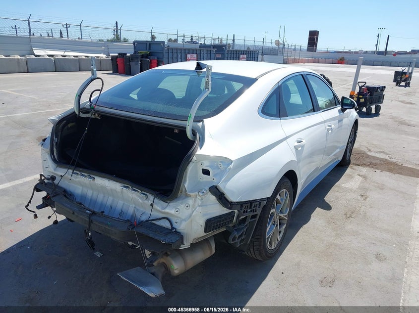 2022 Hyundai Sonata VIN KMHL64JA8NA236175 IAAI salvage auction — REAR END, Salvage Title, sold $5,800 on 2026-07-29 (photo 4)