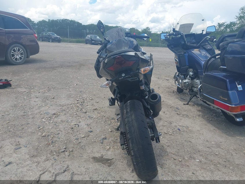 2022 Kawasaki Ninja VIN JKAEXKG1XNDAF4698 IAAI salvage auction — FRONT END, Junk Bill Of Sale Mv2459 (Wisconsin), sold $350 on 2026-07-15 (photo 6)