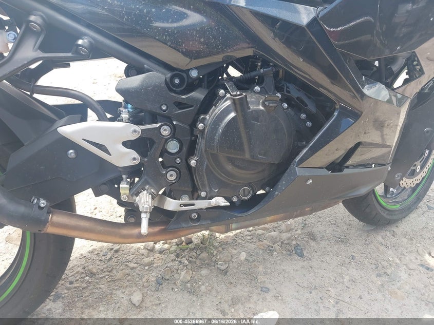 2022 Kawasaki Ninja VIN JKAEXKG1XNDAF4698 IAAI salvage auction — FRONT END, Junk Bill Of Sale Mv2459 (Wisconsin), sold $350 on 2026-07-15 (photo 8)