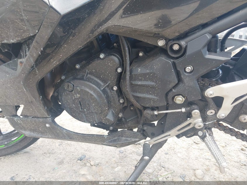 2022 Kawasaki Ninja VIN JKAEXKG1XNDAF4698 IAAI salvage auction — FRONT END, Junk Bill Of Sale Mv2459 (Wisconsin), sold $350 on 2026-07-15 (photo 9)
