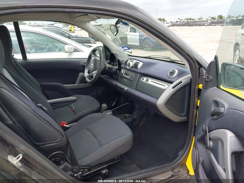 2014 Smart Fortwo VIN WMEEJ3BA8EK781082 IAAI salvage auction — ENGINE DAMAGE, Original (Texas), sold $400 on 2026-09-01 (photo 5)