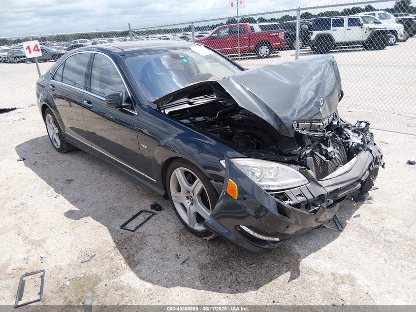 2012 Mercedes-benz S-klasse VIN WDDNG7DB0CA469700 IAAI salvage auction — FRONT END, Salvage (Texas), sold $1,150 on 2026-08-18 (photo 1)