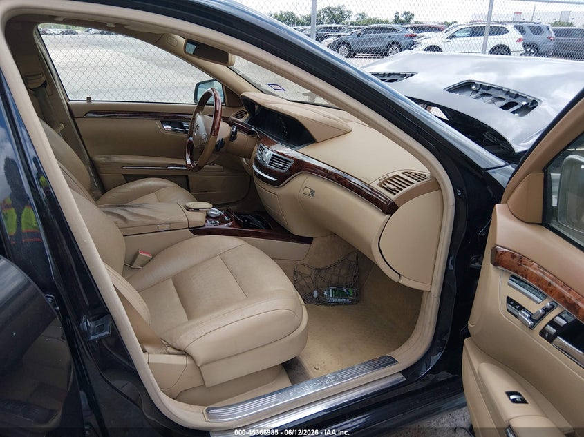 2012 Mercedes-benz S-klasse VIN WDDNG7DB0CA469700 IAAI salvage auction — FRONT END, Salvage (Texas), sold $1,150 on 2026-08-18 (photo 5)