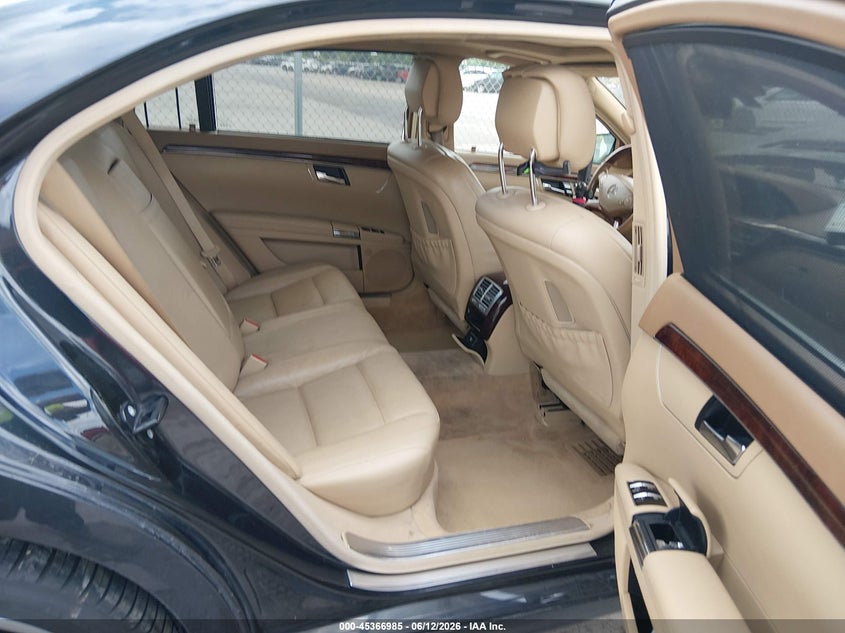 2012 Mercedes-benz S-klasse VIN WDDNG7DB0CA469700 IAAI salvage auction — FRONT END, Salvage (Texas), sold $1,150 on 2026-08-18 (photo 8)
