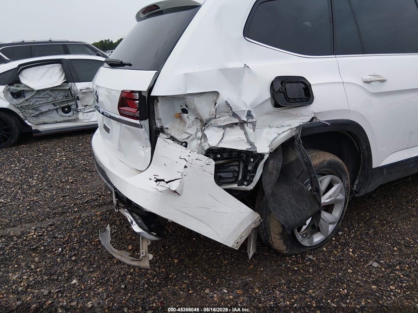 2019 Volkswagen Atlas VIN 1V2LR2CA6KC533635 IAAI salvage auction — REAR END, Salvage Title, sold $3,400 on 2026-08-01 (photo 6)