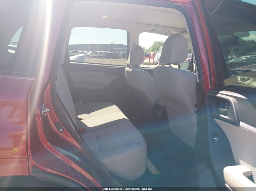 2017 Subaru Forester VIN JF2SJAECXHH509249 IAAI salvage auction — FRONT END, Salvage Title, sold $925 on 2026-07-30 (photo 8)