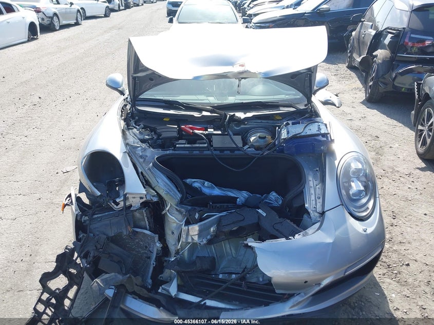 2017 Porsche 911 VIN WP0AA2A92HS107089 IAAI salvage auction — RIGHT FRONT, Salvage Title, sold $27,000 on 2026-07-15 (photo 6)