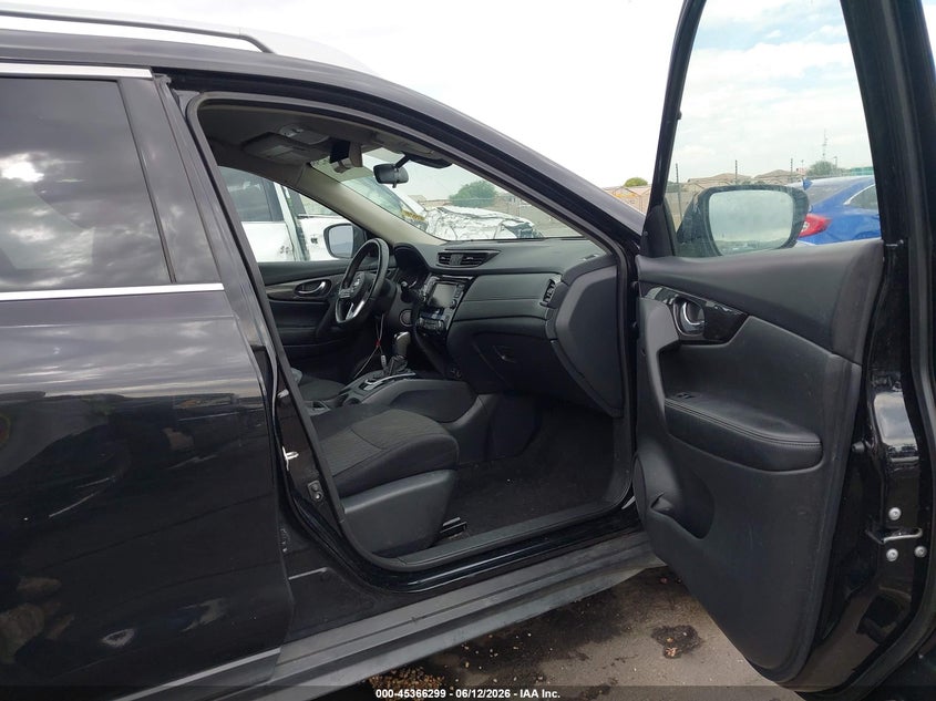 2019 Nissan Rogue VIN 5N1AT2MTXKC772644 IAAI salvage auction — RIGHT FRONT, Salvage (Georgia), sold $1,500 on 2026-07-11 (photo 5)
