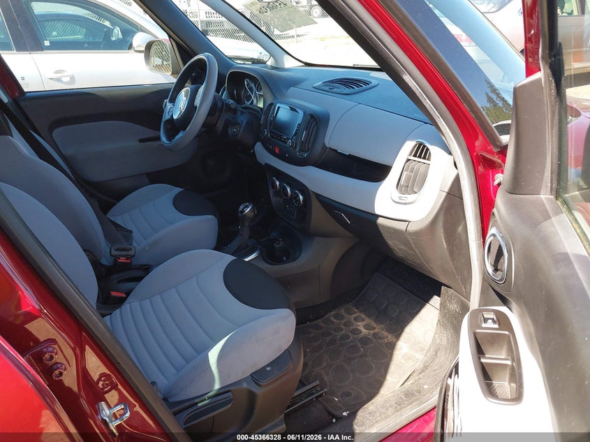 2014 Fiat 500l VIN ZFBCFABH9EZ015512 IAAI salvage auction — RIGHT SIDE, Bill Of Sale (Washington), sold $1,200 on 2026-07-08 (photo 5)