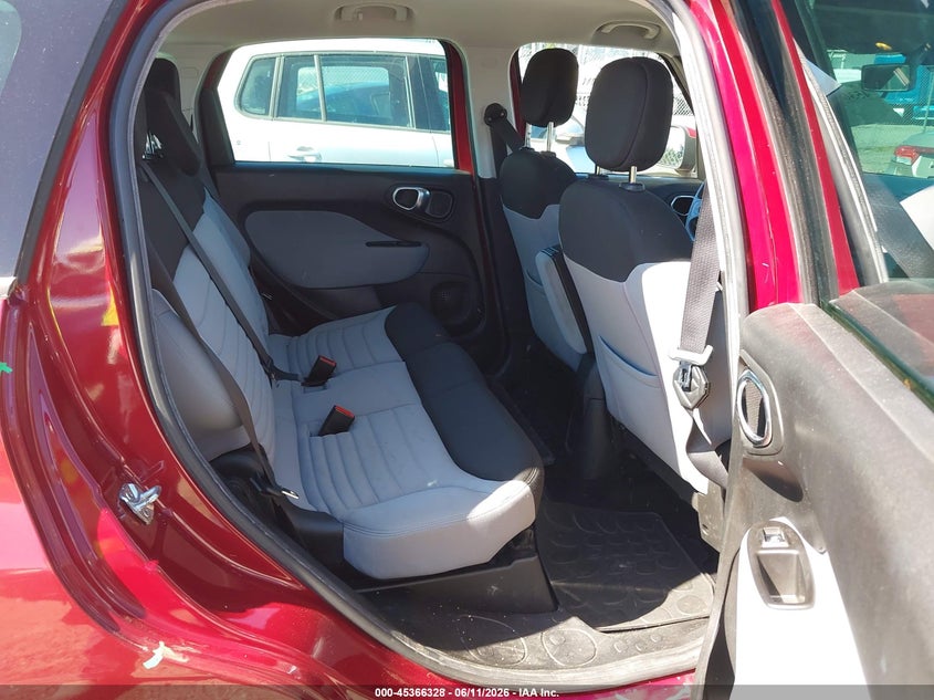 2014 Fiat 500l VIN ZFBCFABH9EZ015512 IAAI salvage auction — RIGHT SIDE, Bill Of Sale (Washington), sold $1,200 on 2026-07-08 (photo 8)