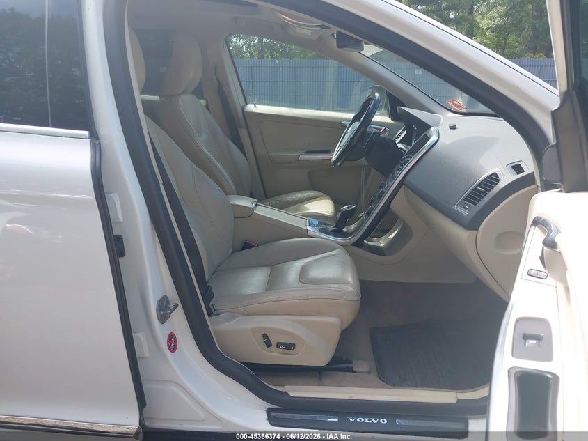 2014 Volvo Xc60 VIN YV4902DZ6E2525794 IAAI salvage auction — FRONT END, Salvage (New Jersey), sold $2,350 on 2026-07-29 (photo 5)