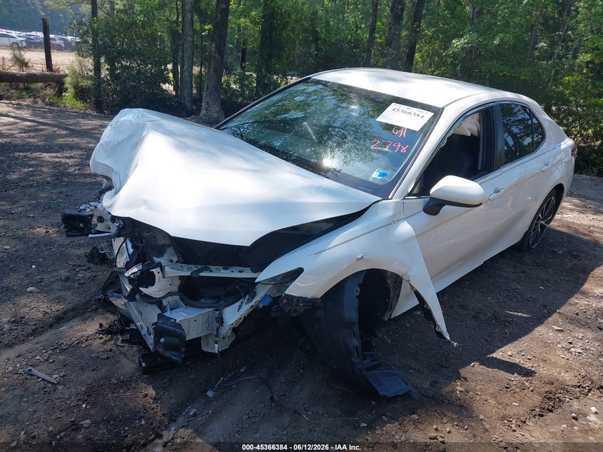 2018 Toyota Camry VIN JTNB11HK6J3002798 IAAI salvage auction — FRONT END, Salvage (Virginia), sold $2,600 on 2026-07-28 (photo 2)