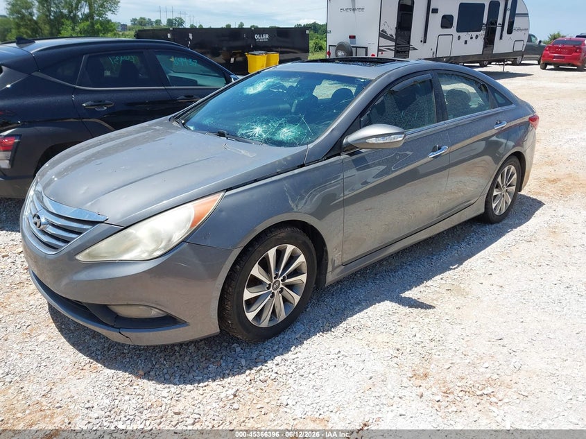 2014 Hyundai Sonata VIN 5NPEC4AB6EH885660 IAAI salvage auction — BIO HAZARD, Clear (Missouri), sold $125 on 2026-07-13 (photo 2)