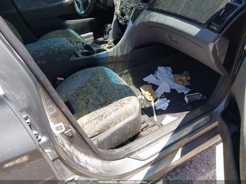 2014 Hyundai Sonata VIN 5NPEC4AB6EH885660 IAAI salvage auction — BIO HAZARD, Clear (Missouri), sold $125 on 2026-07-13 (photo 5)