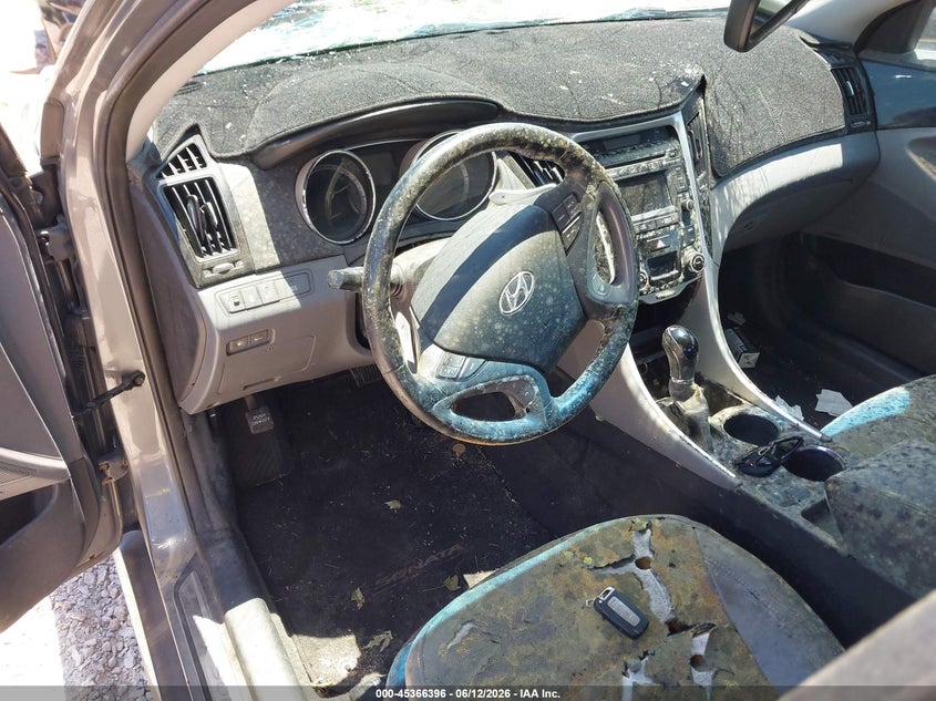 2014 Hyundai Sonata VIN 5NPEC4AB6EH885660 IAAI salvage auction — BIO HAZARD, Clear (Missouri), sold $125 on 2026-07-13 (photo 7)