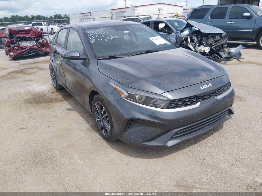 2022 Kia Forte VIN 3KPF24AD0NE445351 IAAI salvage auction — REAR END, Salvage Title, sold $3,050 on 2026-07-31 (photo 1)