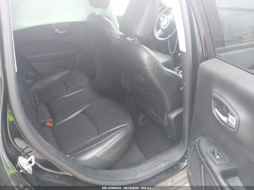 2019 Jeep Compass VIN 3C4NJCCB8KT667194 IAAI salvage auction — BIOHAZARD/CHEMICAL, Salvage (Texas), sold $2,250 on 2026-07-05 (photo 8)