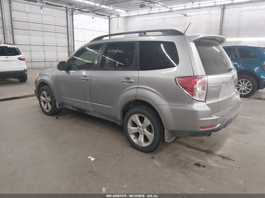 2010 Subaru Forester VIN JF2SH6FC7AH800434 IAAI salvage auction — NORMAL WEAR, Clear (Minnesota), sold $625 on 2026-07-14 (photo 3)